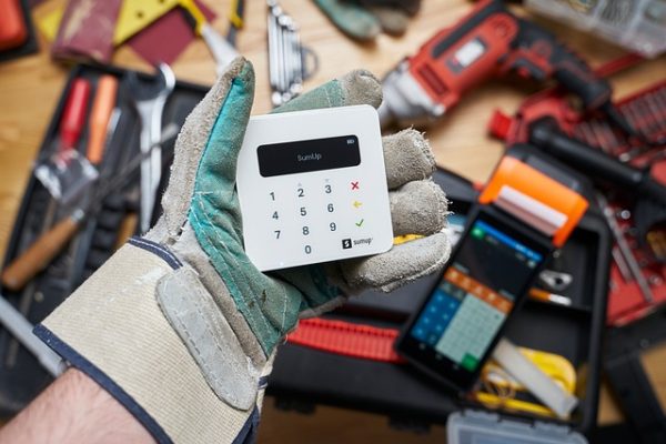 Lavoro dipendente o Partita IVA? Come scegliere la strada giusta per te