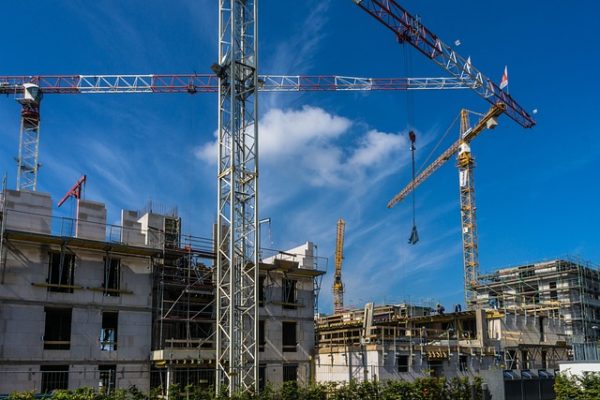 Smaltimento dei rifiuti edili: obblighi e responsabilità