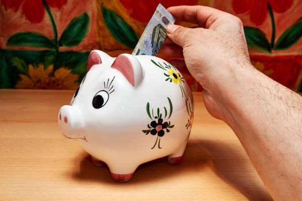 Come risparmiare con uno stipendio di 2.000 euro: strategie per il risparmio